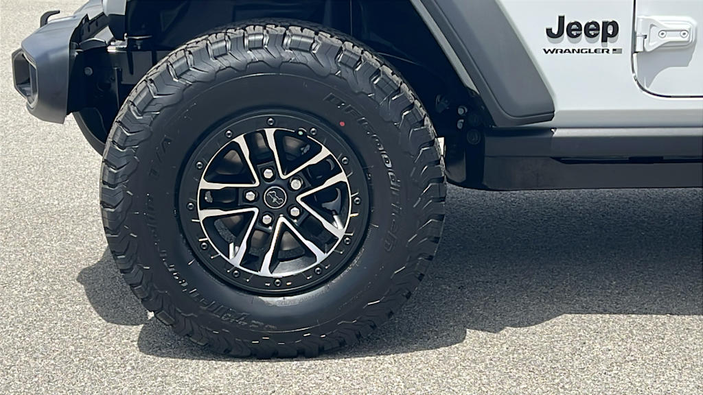 Thumbnail: 2026 Jeep Wrangler - 8