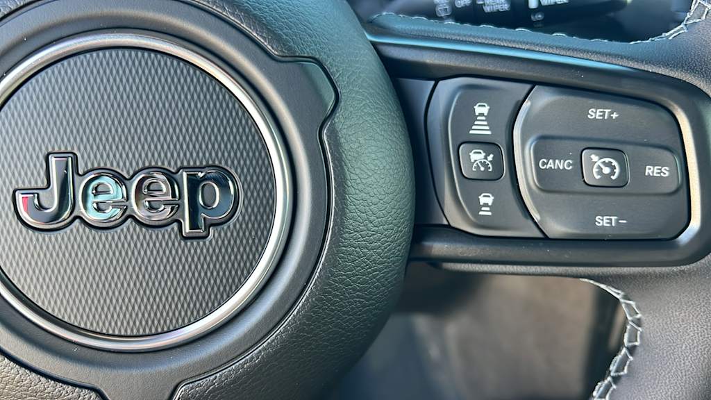 Thumbnail: 2026 Jeep Wrangler - 25