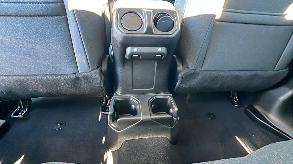 2025 Jeep Wrangler Sport 25