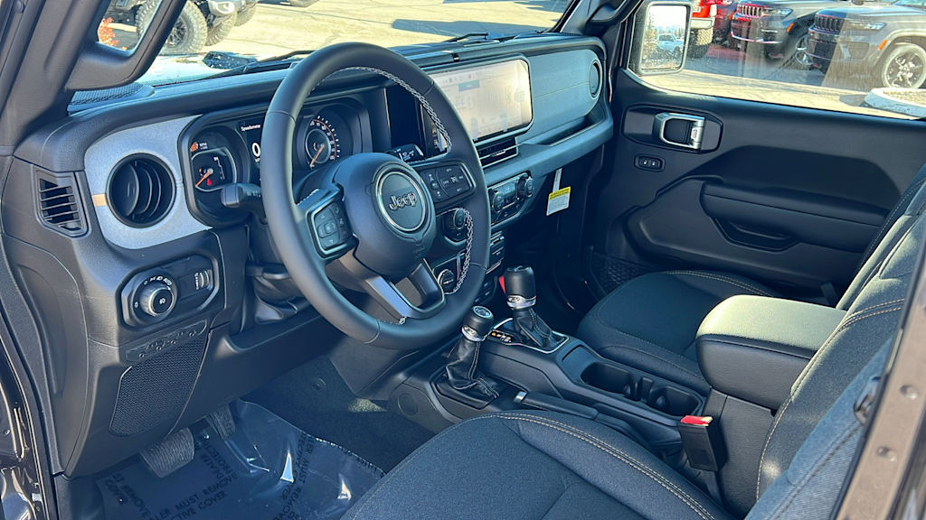 2025 Jeep Wrangler Sport 2