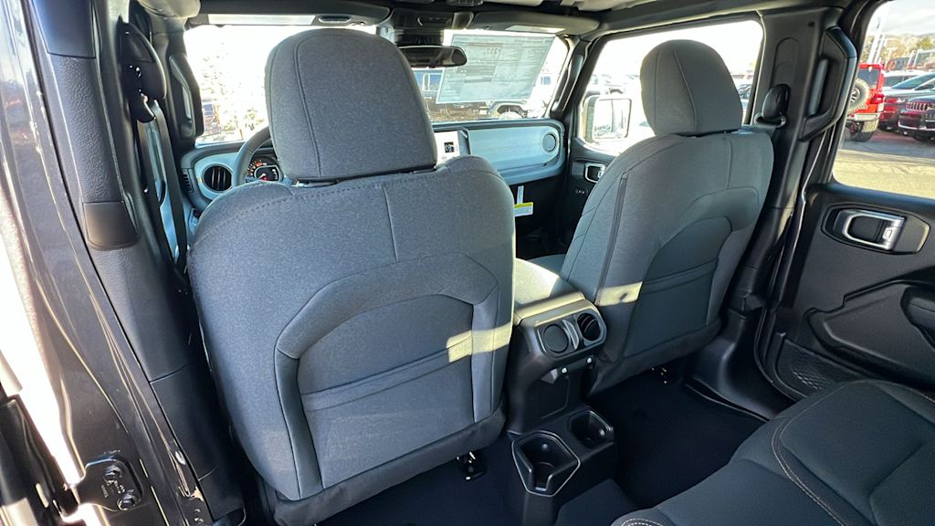 2025 Jeep Wrangler Sport 12