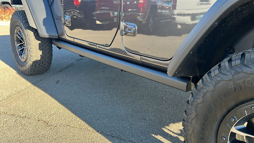 2025 Jeep Wrangler Sport 34