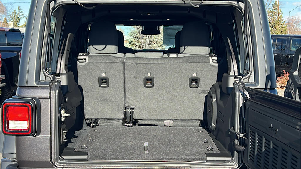 2025 Jeep Wrangler Sport 11