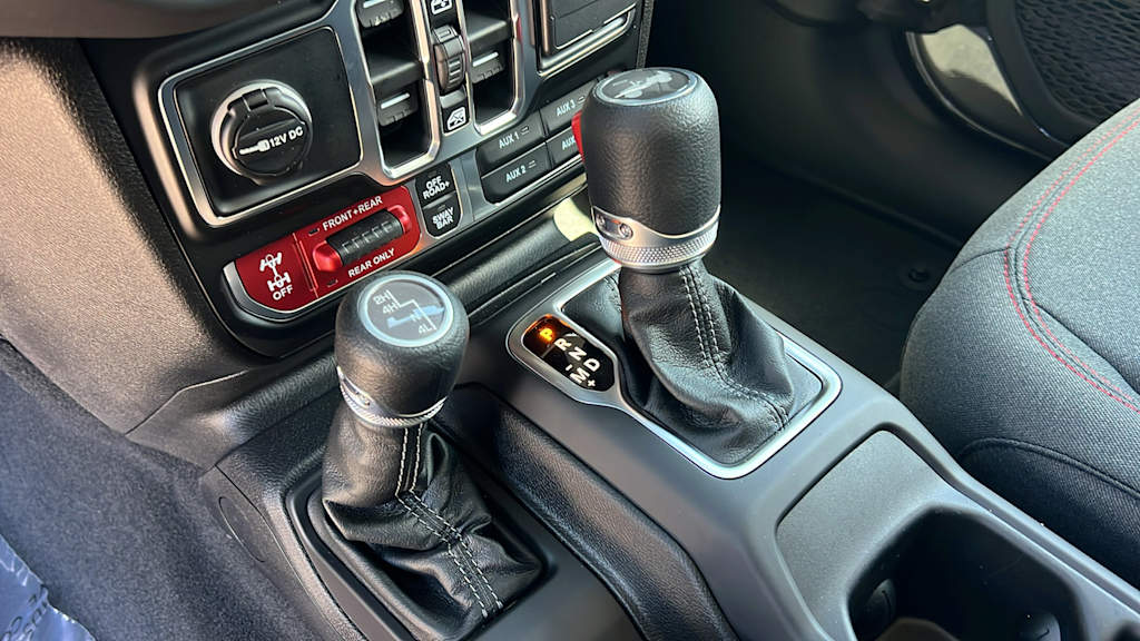 Thumbnail: 2026 Jeep Wrangler - 15