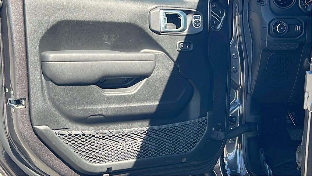 Thumbnail: 2026 Jeep Wrangler - 28