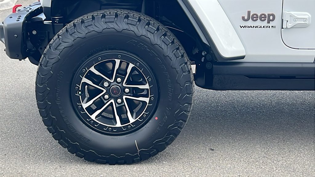 Thumbnail: 2026 Jeep Wrangler - 8