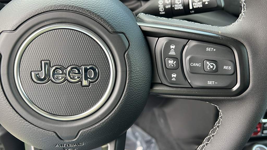 Thumbnail: 2026 Jeep Wrangler - 24