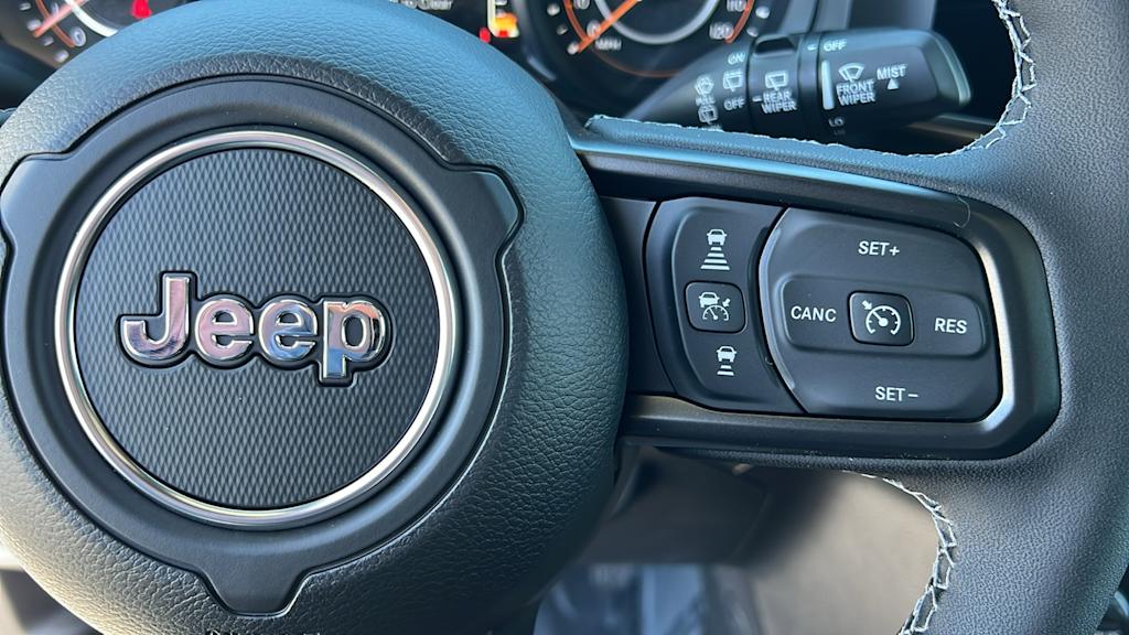 Thumbnail: 2026 Jeep Wrangler - 27