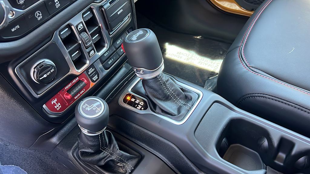 Thumbnail: 2026 Jeep Wrangler - 15