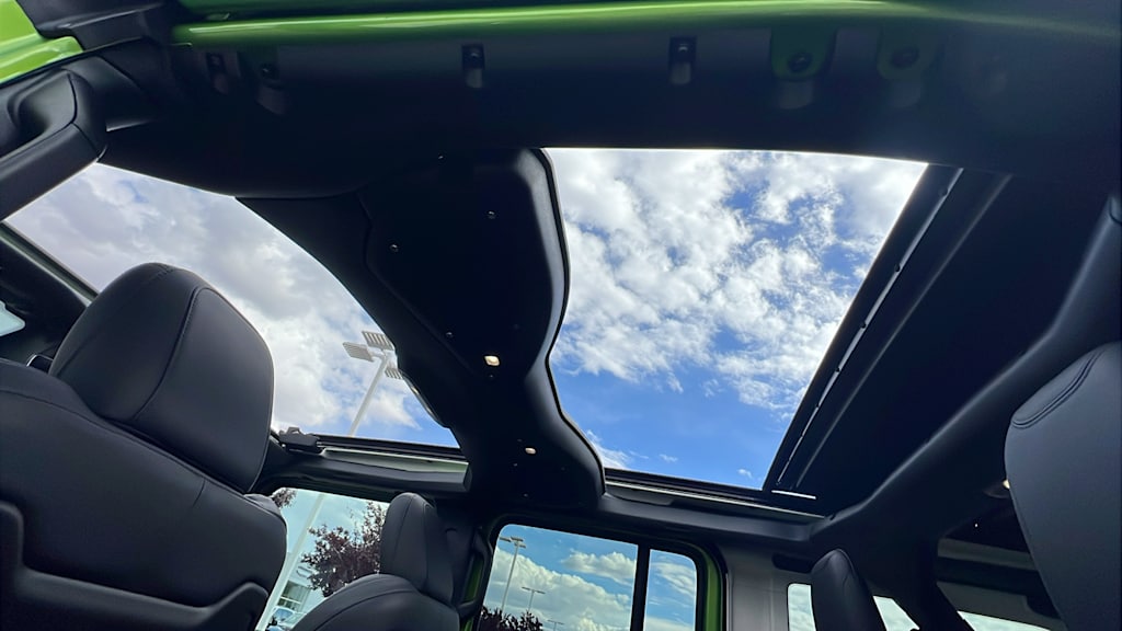 Thumbnail: 2026 Jeep Wrangler - 31