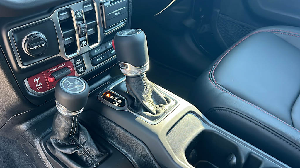 Thumbnail: 2026 Jeep Wrangler - 15