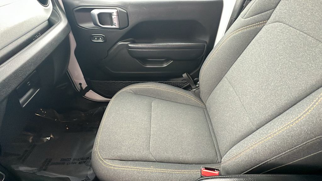 Thumbnail: 2024 Jeep Wrangler - 11