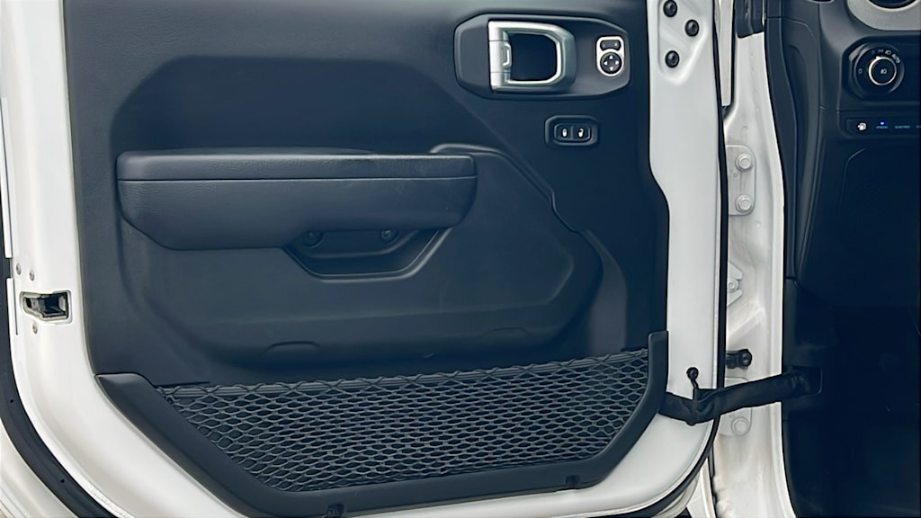 Thumbnail: 2024 Jeep Wrangler - 28