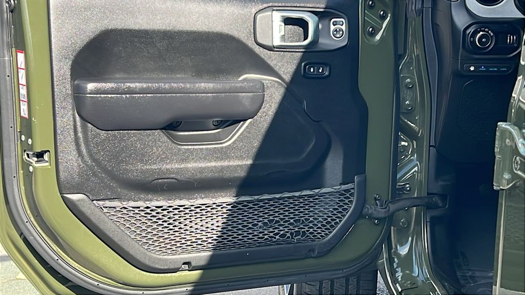 Thumbnail: 2024 Jeep Wrangler - 29