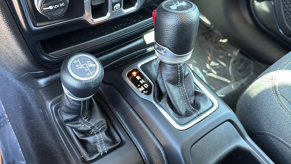 2024 Jeep Wrangler Sport 4xe 15
