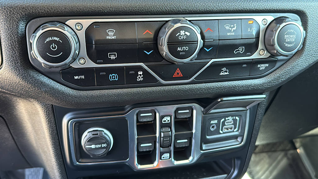 2024 Jeep Wrangler Sport 4xe 23