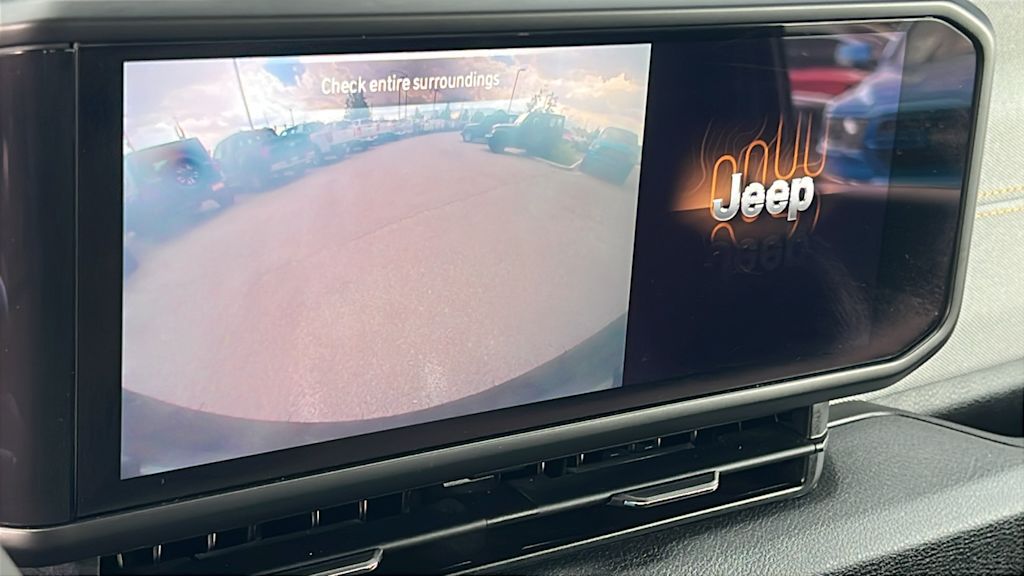 Thumbnail: 2024 Jeep Wrangler - 23
