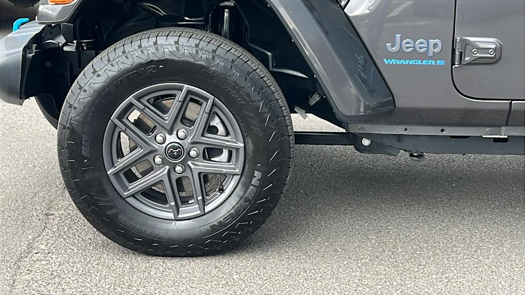Thumbnail: 2024 Jeep Wrangler - 8