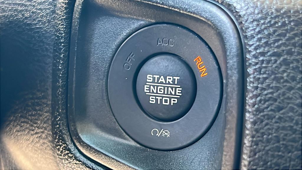 Thumbnail: 2024 Jeep Wrangler - 25