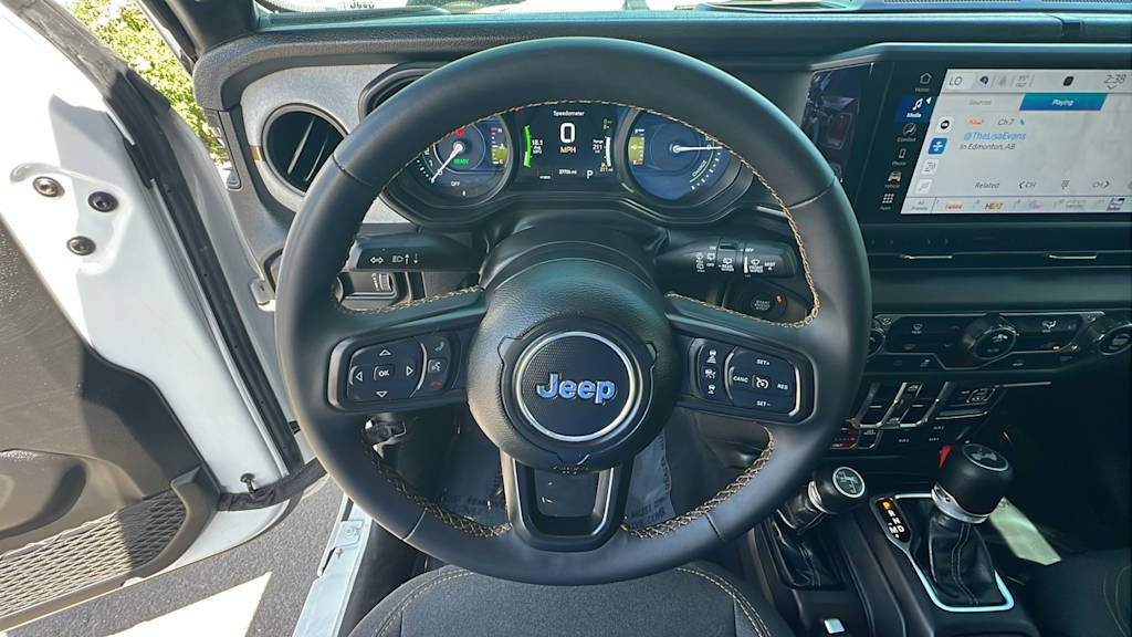 Thumbnail: 2024 Jeep Wrangler - 9