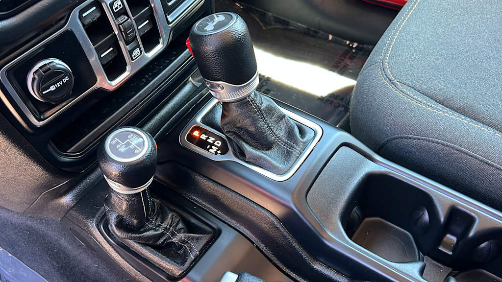 Thumbnail: 2024 Jeep Wrangler - 15