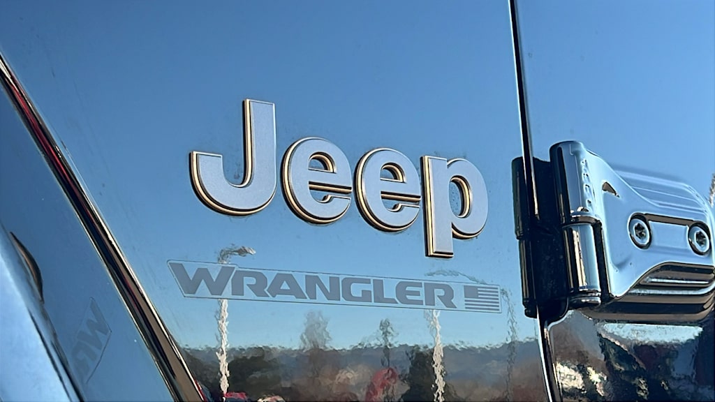 Thumbnail: 2024 Jeep Wrangler - 31
