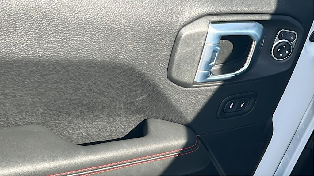 Thumbnail: 2026 Jeep Wrangler - 28
