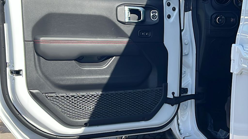 Thumbnail: 2026 Jeep Wrangler - 29