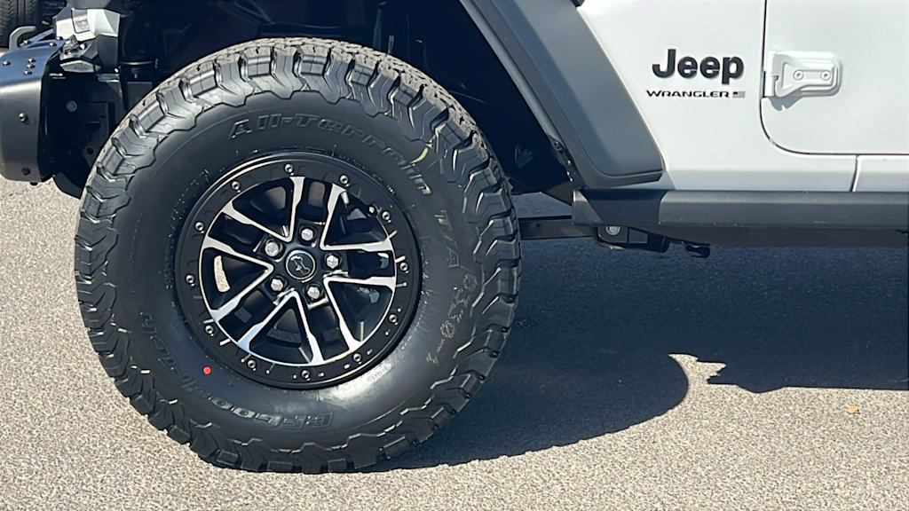 Thumbnail: 2026 Jeep Wrangler - 8