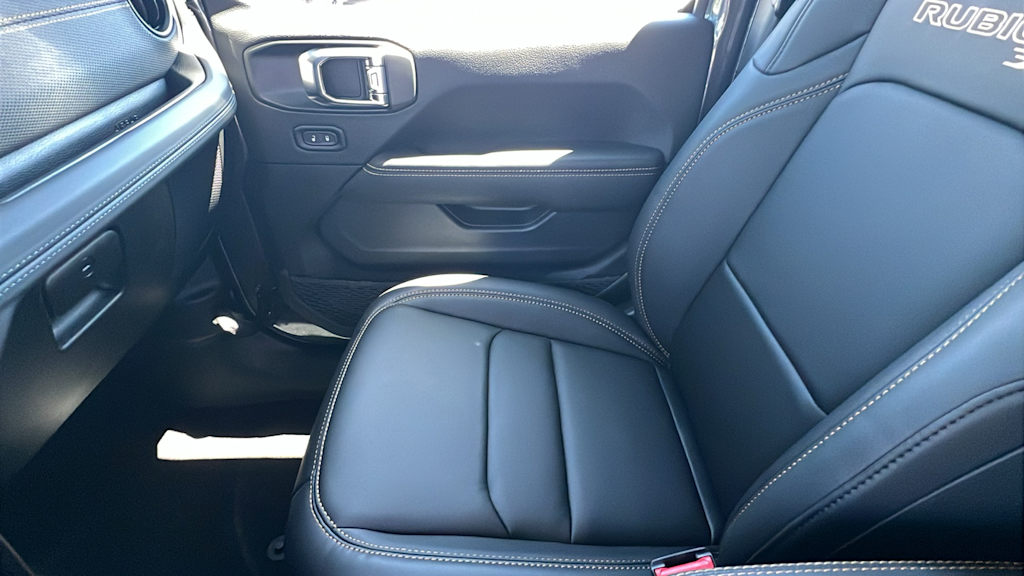 Thumbnail: 2025 Jeep Wrangler - 11