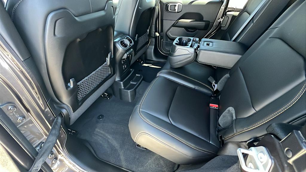 Thumbnail: 2025 Jeep Wrangler - 12