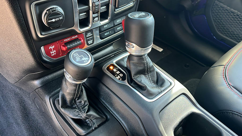 Thumbnail: 2026 Jeep Wrangler - 15