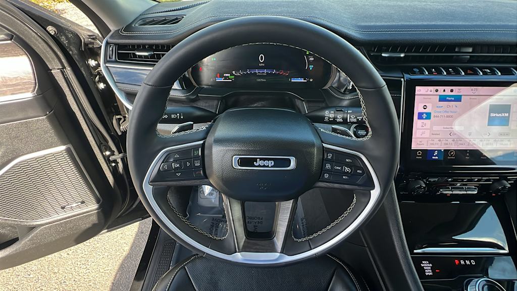 Thumbnail: 2023 Jeep Grand Cherokee - 9
