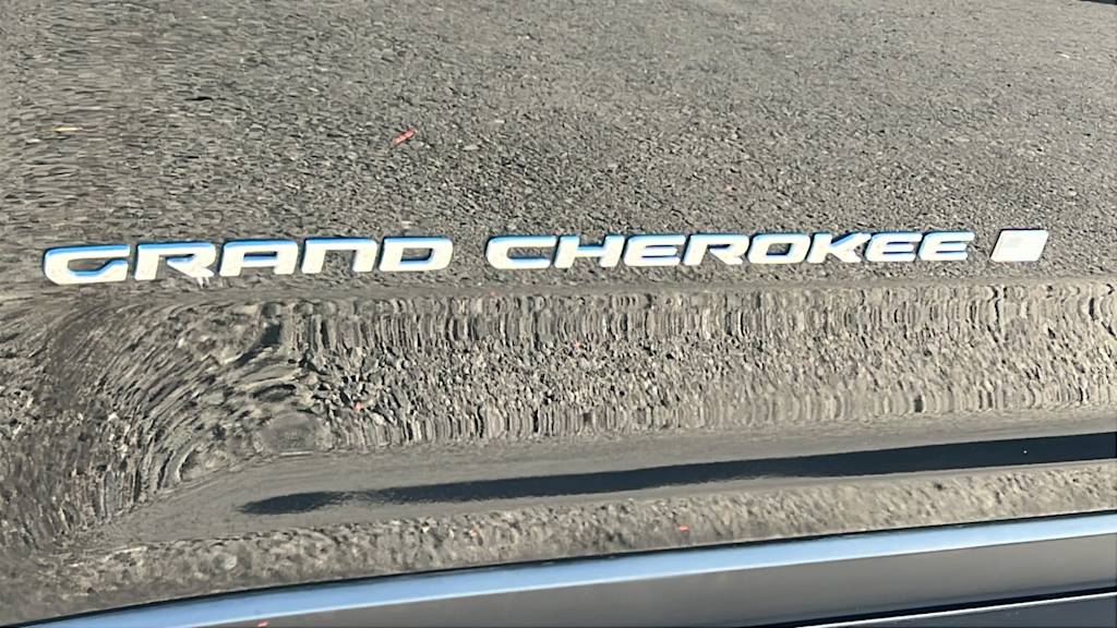 Thumbnail: 2023 Jeep Grand Cherokee - 7