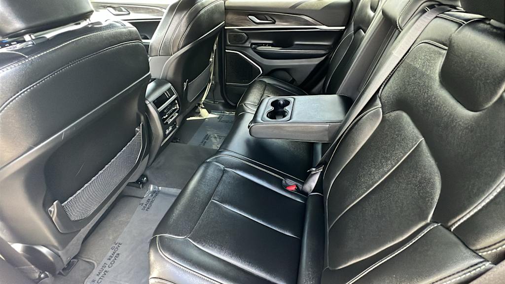 Thumbnail: 2024 Jeep Grand Cherokee - 12