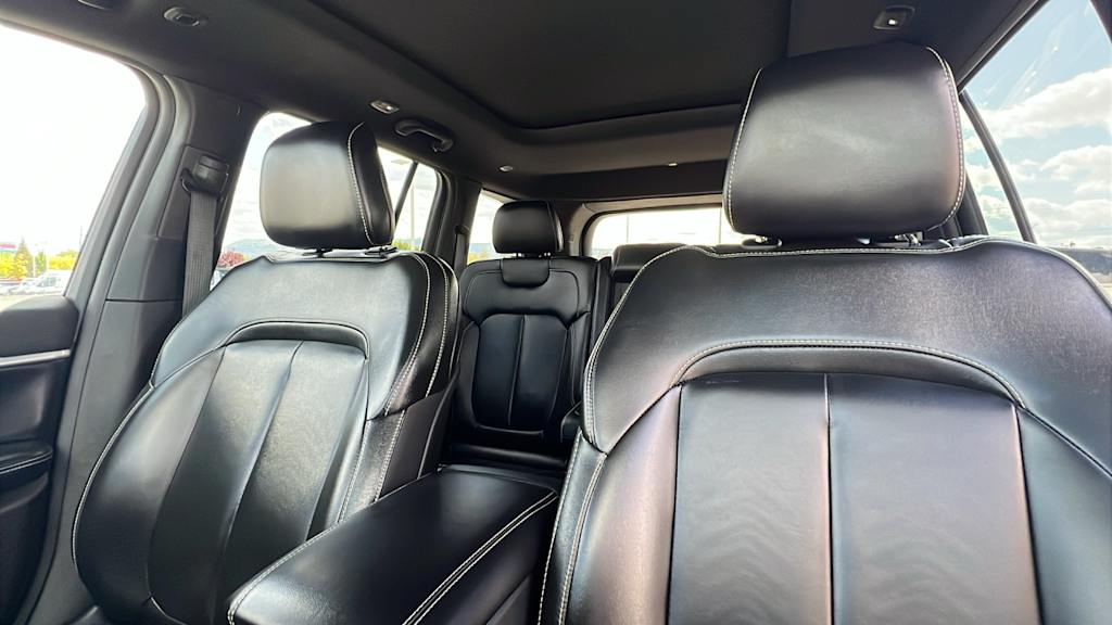 Thumbnail: 2024 Jeep Grand Cherokee - 10