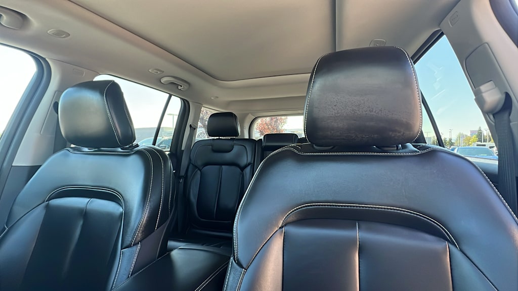 Thumbnail: 2024 Jeep Grand Cherokee - 10