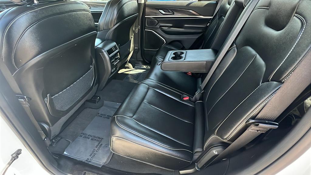 Thumbnail: 2024 Jeep Grand Cherokee - 12