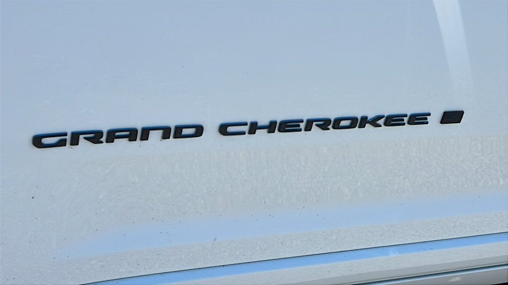 Thumbnail: 2025 Jeep Grand Cherokee - 30