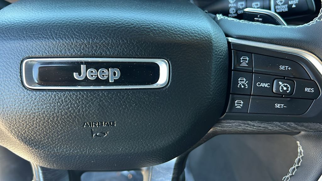 Thumbnail: 2025 Jeep Grand Cherokee - 24