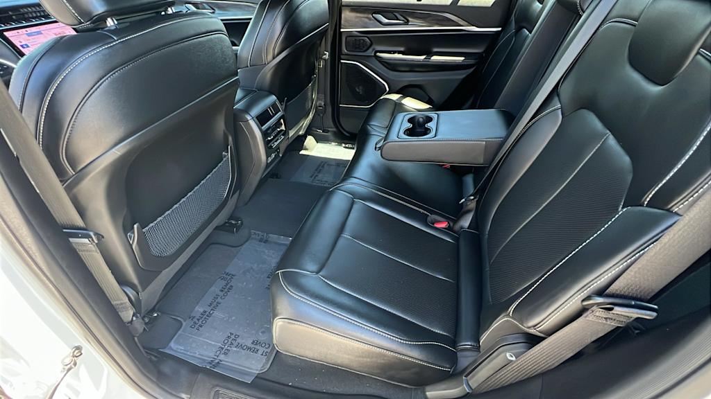 Thumbnail: 2025 Jeep Grand Cherokee - 28