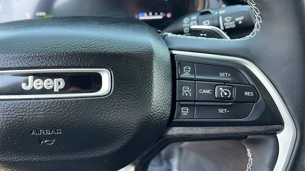 Thumbnail: 2022 Jeep Grand Cherokee - 27