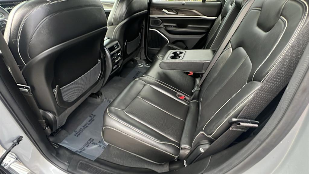 Thumbnail: 2023 Jeep Grand Cherokee - 12