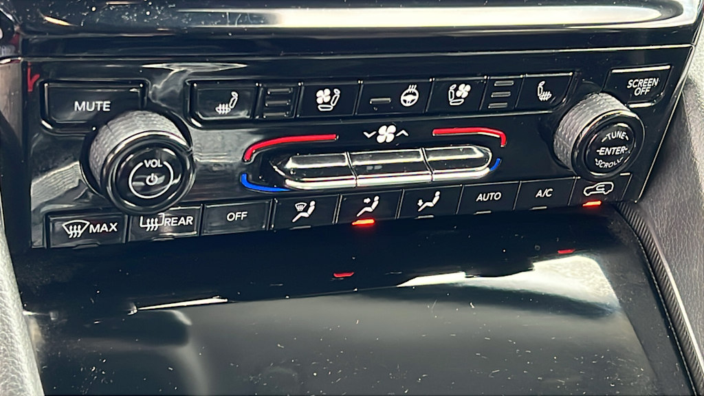 Thumbnail: 2023 Jeep Grand Cherokee - 23