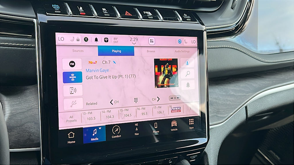 Thumbnail: 2023 Jeep Grand Cherokee - 15