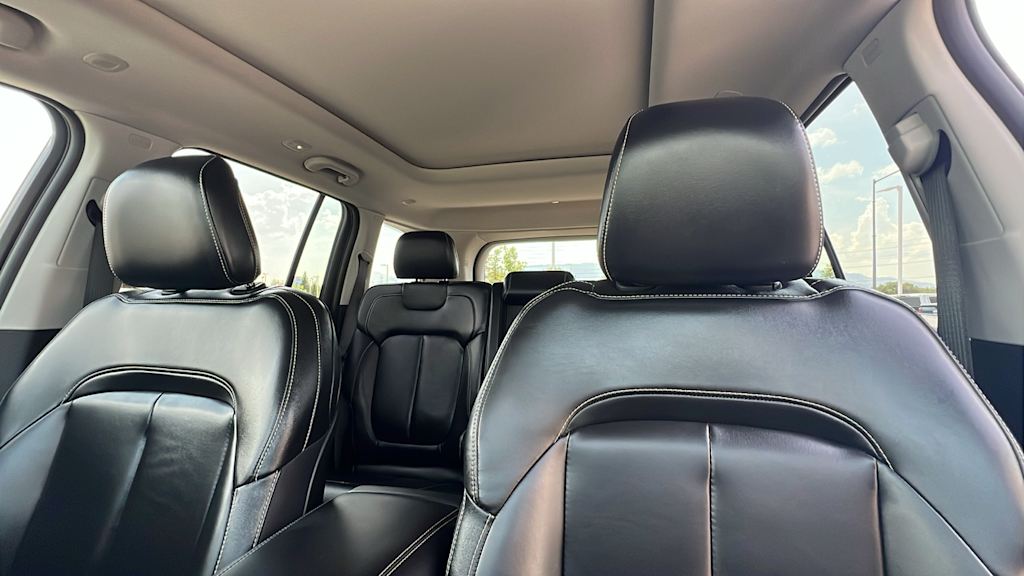 Thumbnail: 2023 Jeep Grand Cherokee - 10