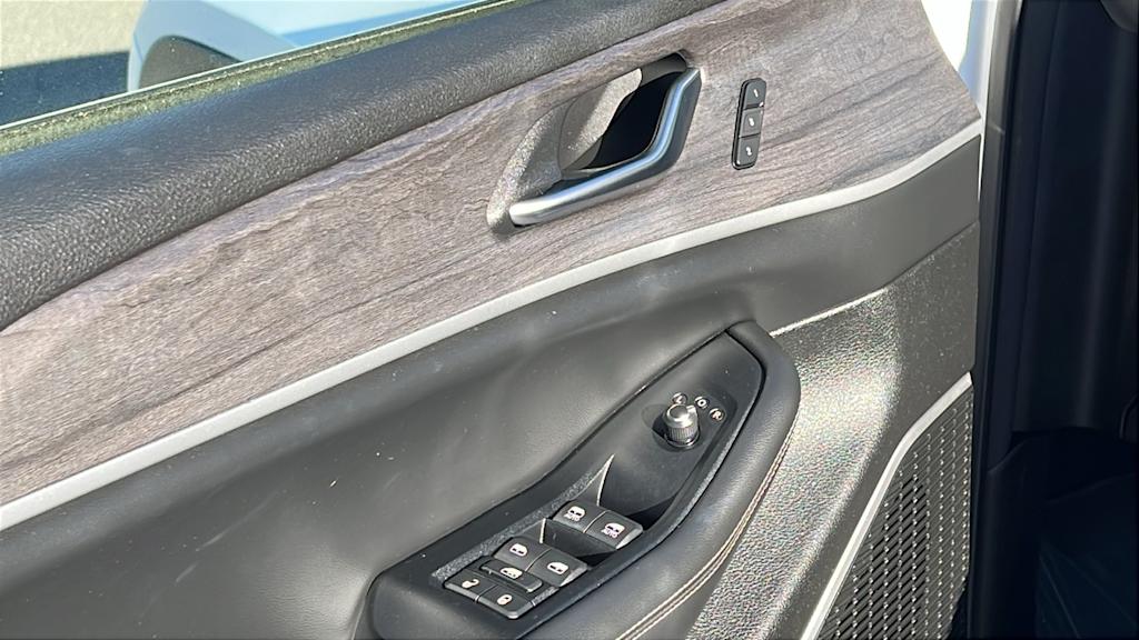 Thumbnail: 2023 Jeep Grand Cherokee - 28
