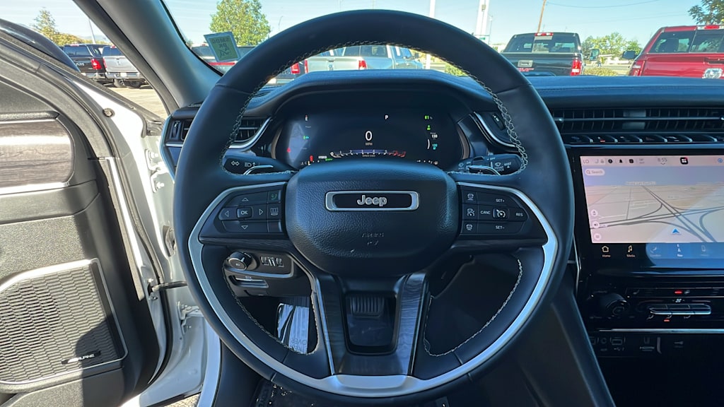 Thumbnail: 2023 Jeep Grand Cherokee - 9