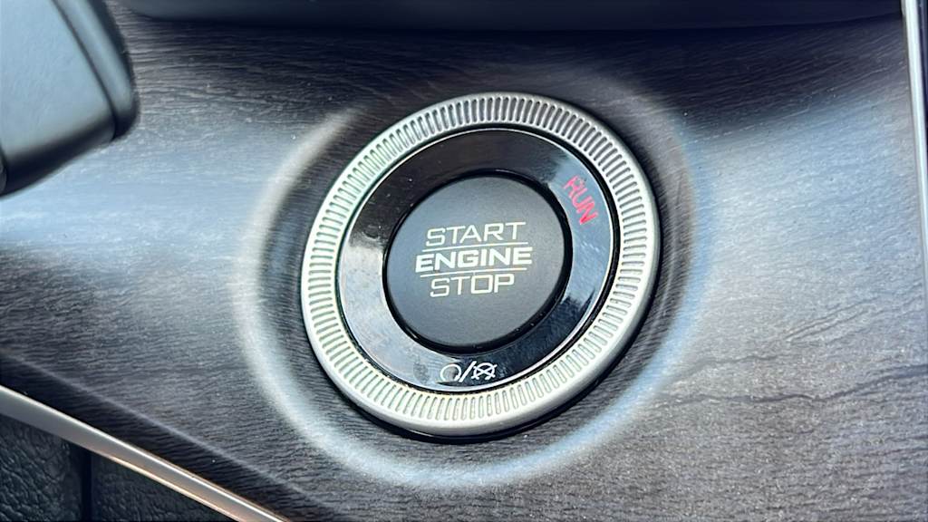 Thumbnail: 2022 Jeep Grand Cherokee - 24
