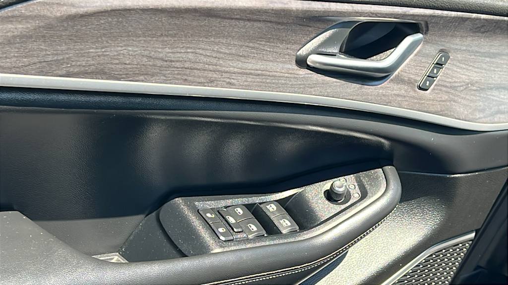 Thumbnail: 2022 Jeep Grand Cherokee - 28